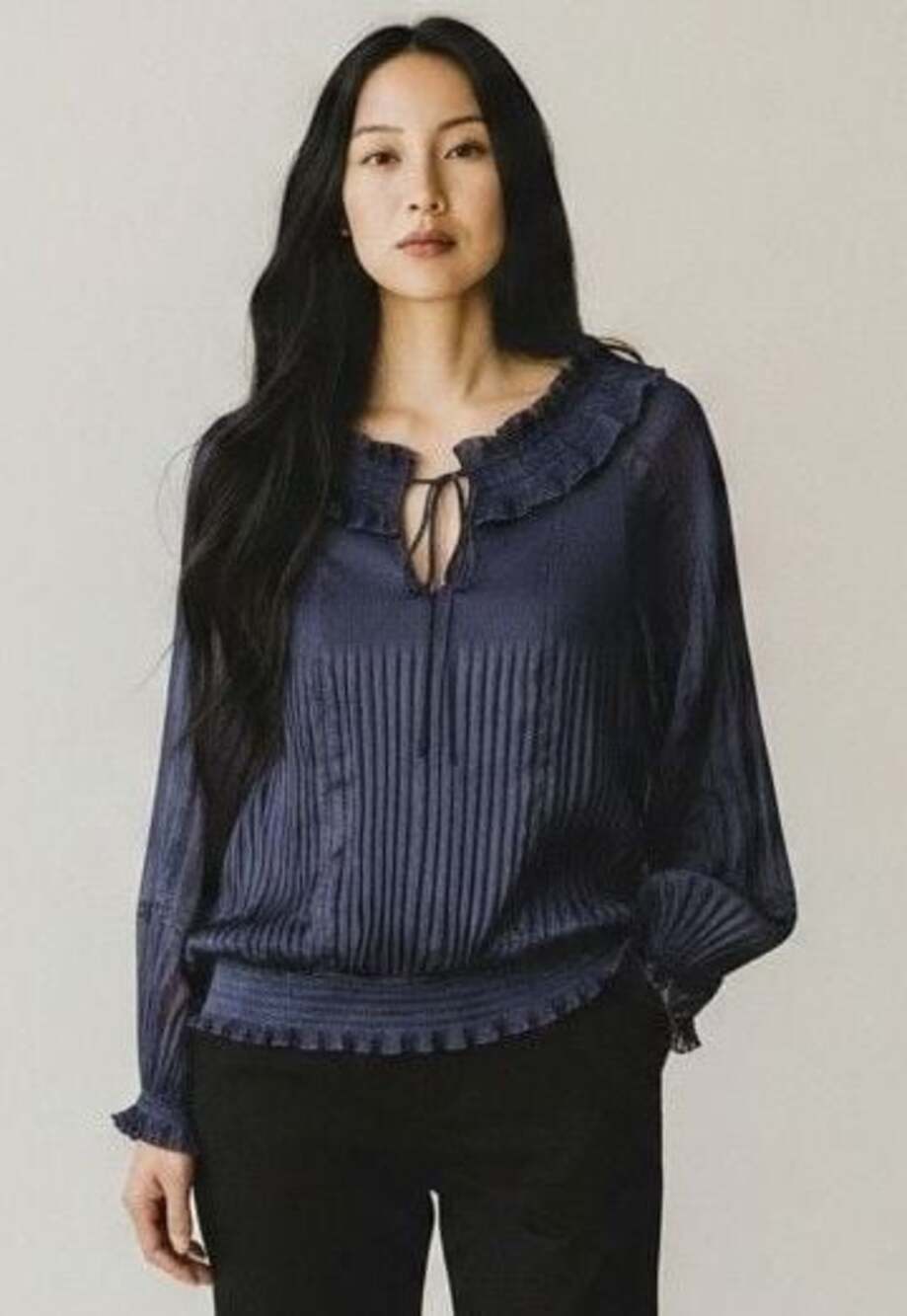 Diane von Furstenberg Cobalt Blue Micro Pleated Ruffle Neck Blouse Size 8